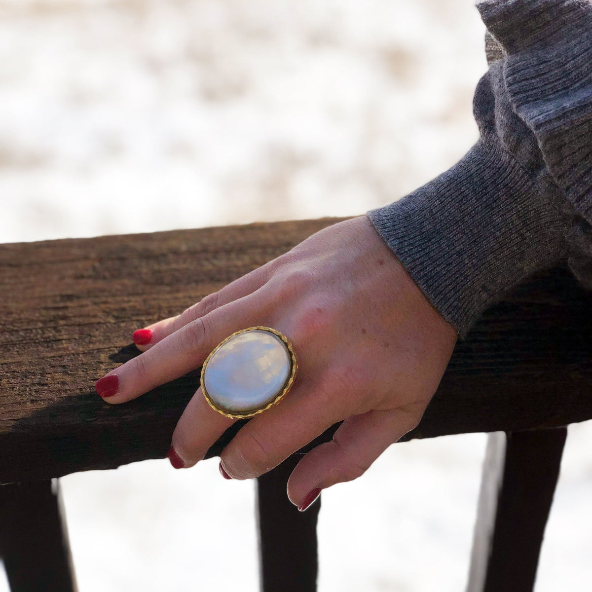 Statement Ring - Pearl - Shop Avnu