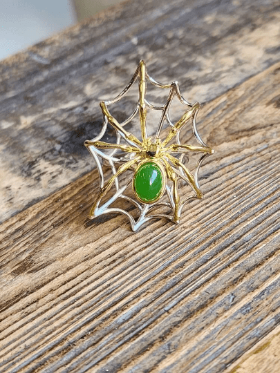 AA Spider Jade Ring, Set in Sterling Silver - Shop Avnu