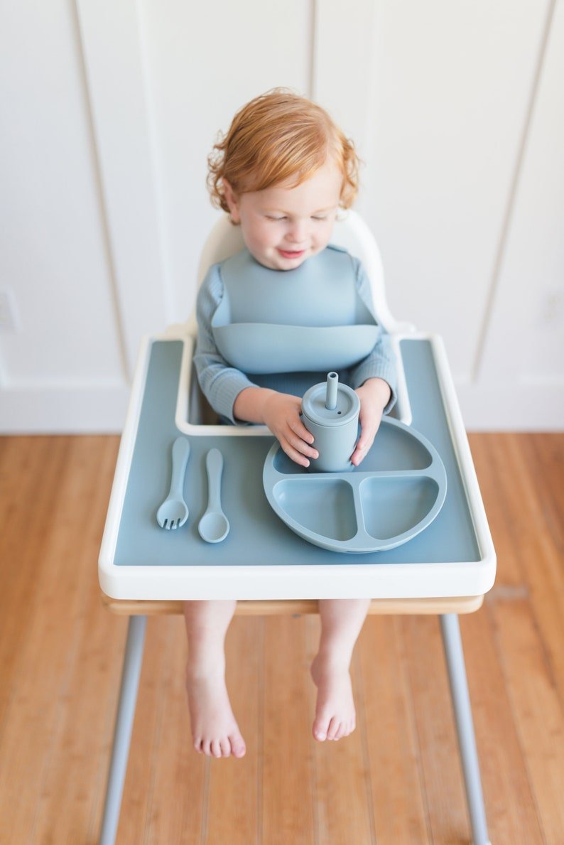 Silicone Straw Cup for Babies & Toddlers - more colors - Shop Avnu