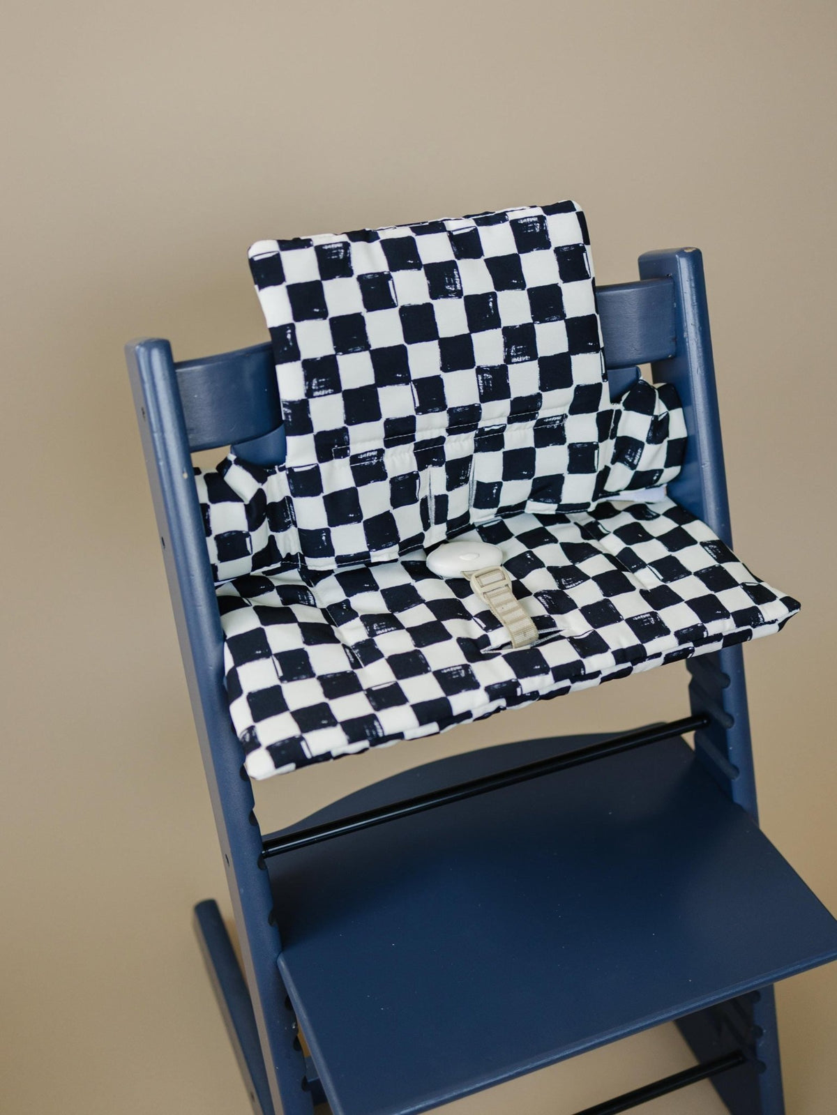Black & White Checkered Highchair Cushion - Wipeable Stokke Tripp Trapp Cover - Shop Avnu