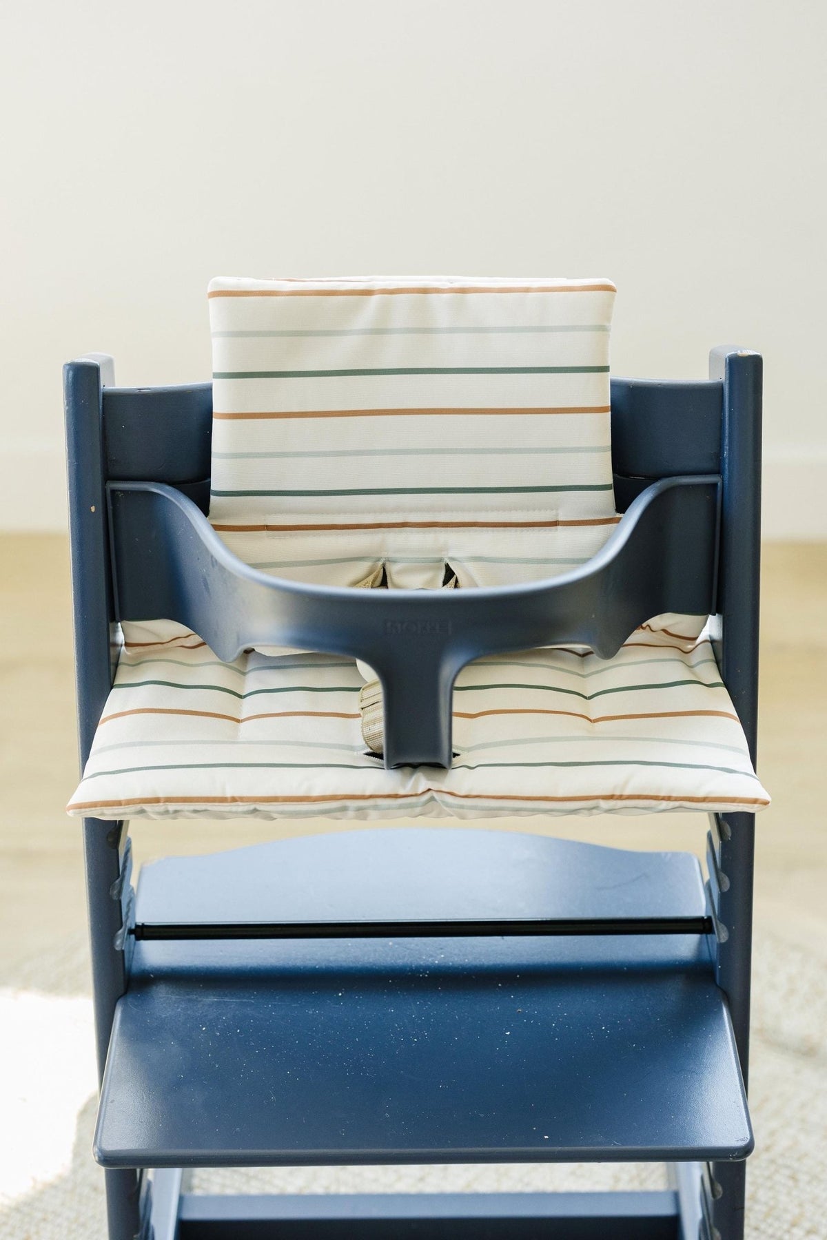 Multi Stripe Stokke Tripp Trapp Seat Cushion - Wipeable Cover - Baby Highchair Accessories - Neutral Stripes - Shop Avnu