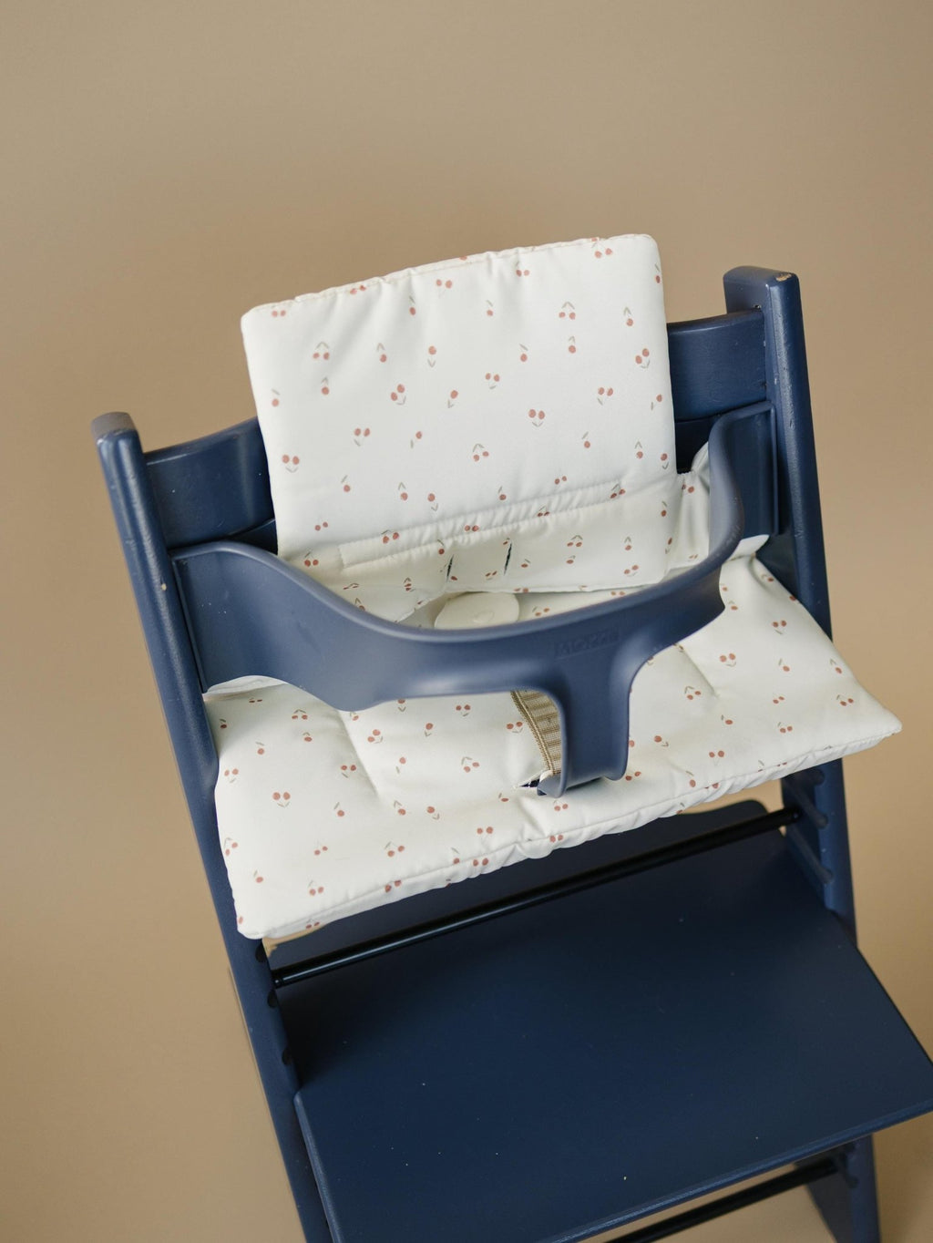 Cherry Cushion for the Stokke Tripp Trapp Highchair - Wipeable Cover - Baby Highchair Accessories - Shop Avnu