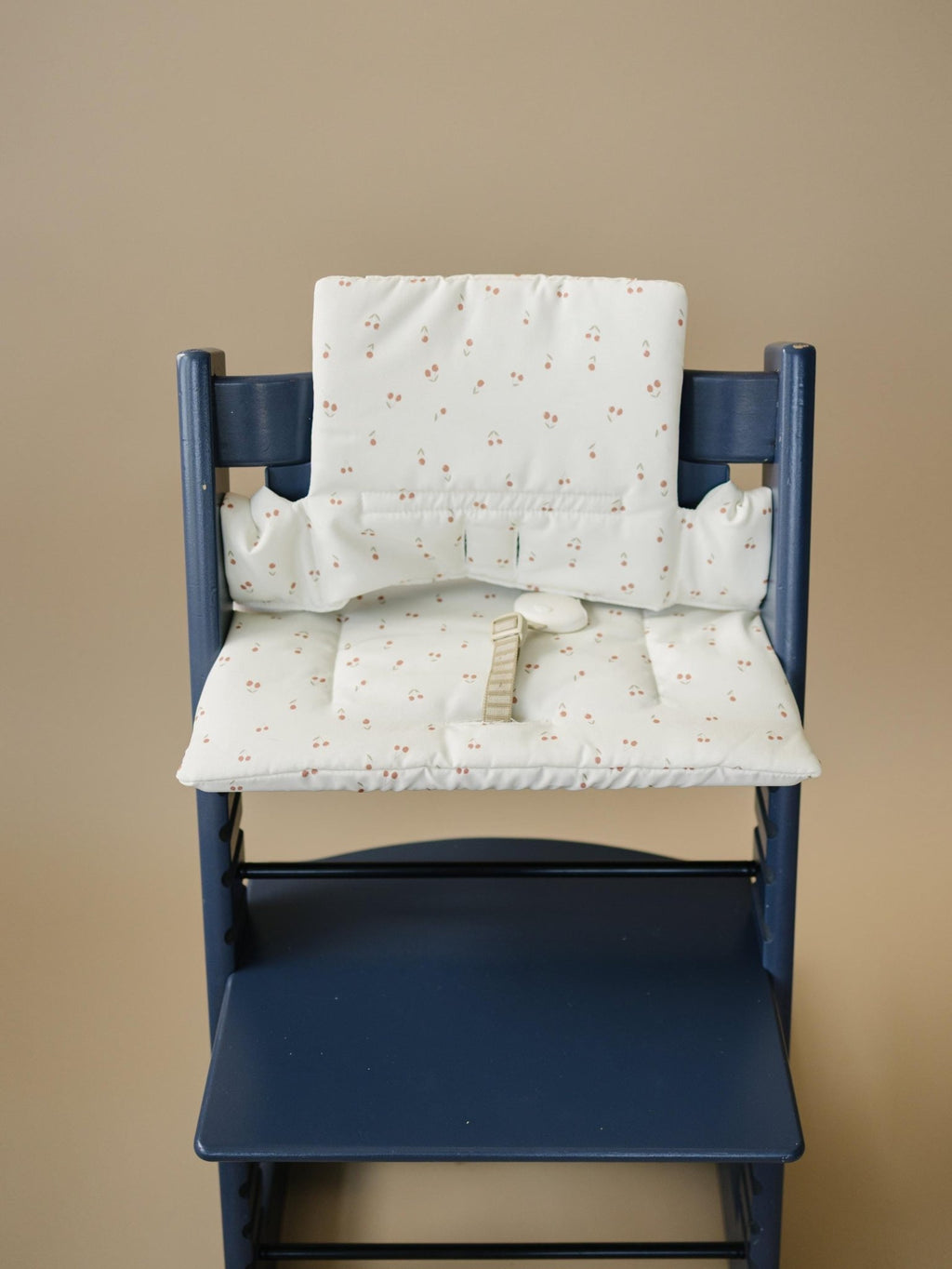 Cherry Cushion for the Stokke Tripp Trapp Highchair - Wipeable Cover - Baby Highchair Accessories - Shop Avnu