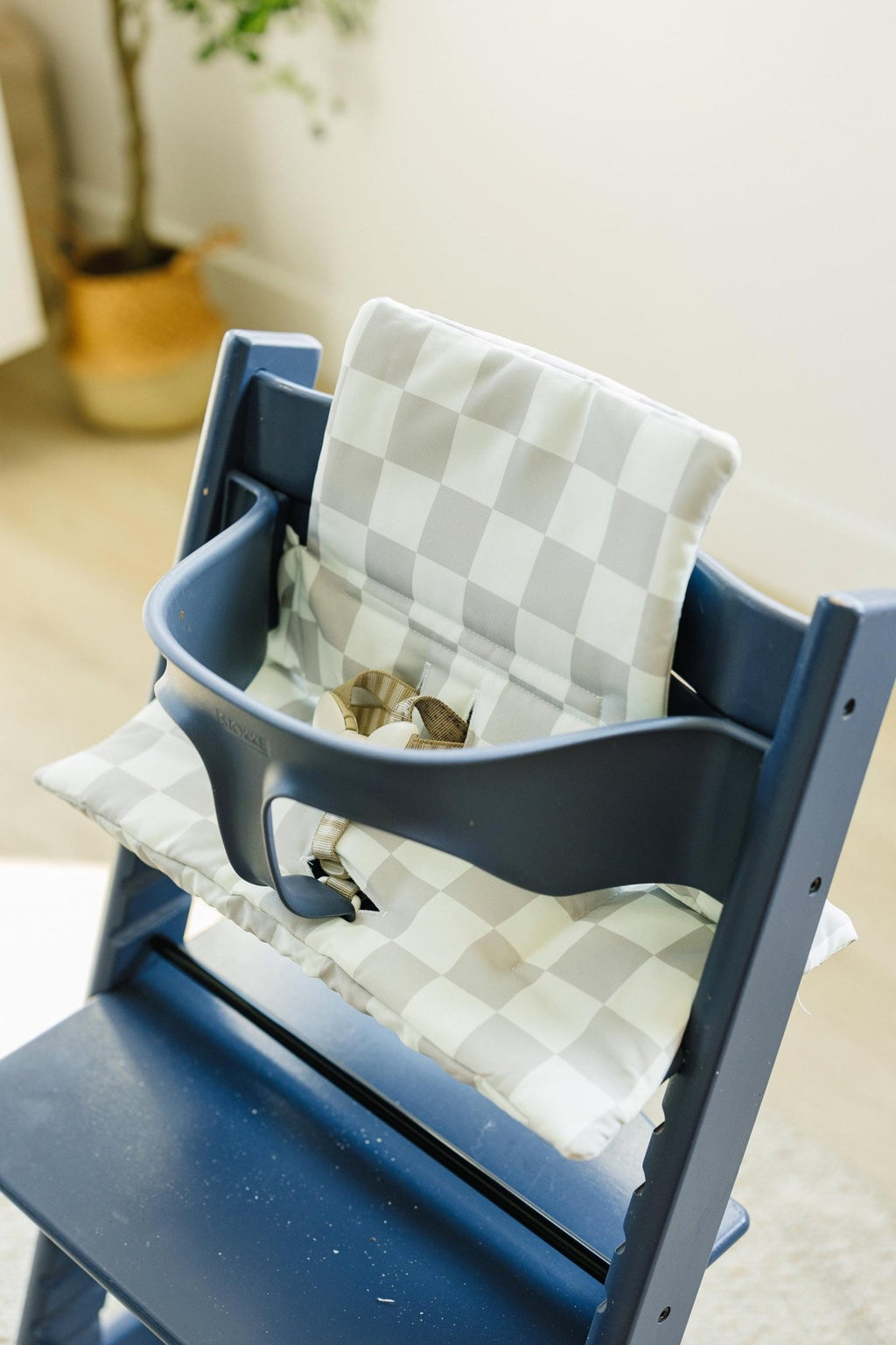 Wipeable Highchair Cushion for Stokke Tripp Trapp: Neutral Checkered Cover - Shop Avnu