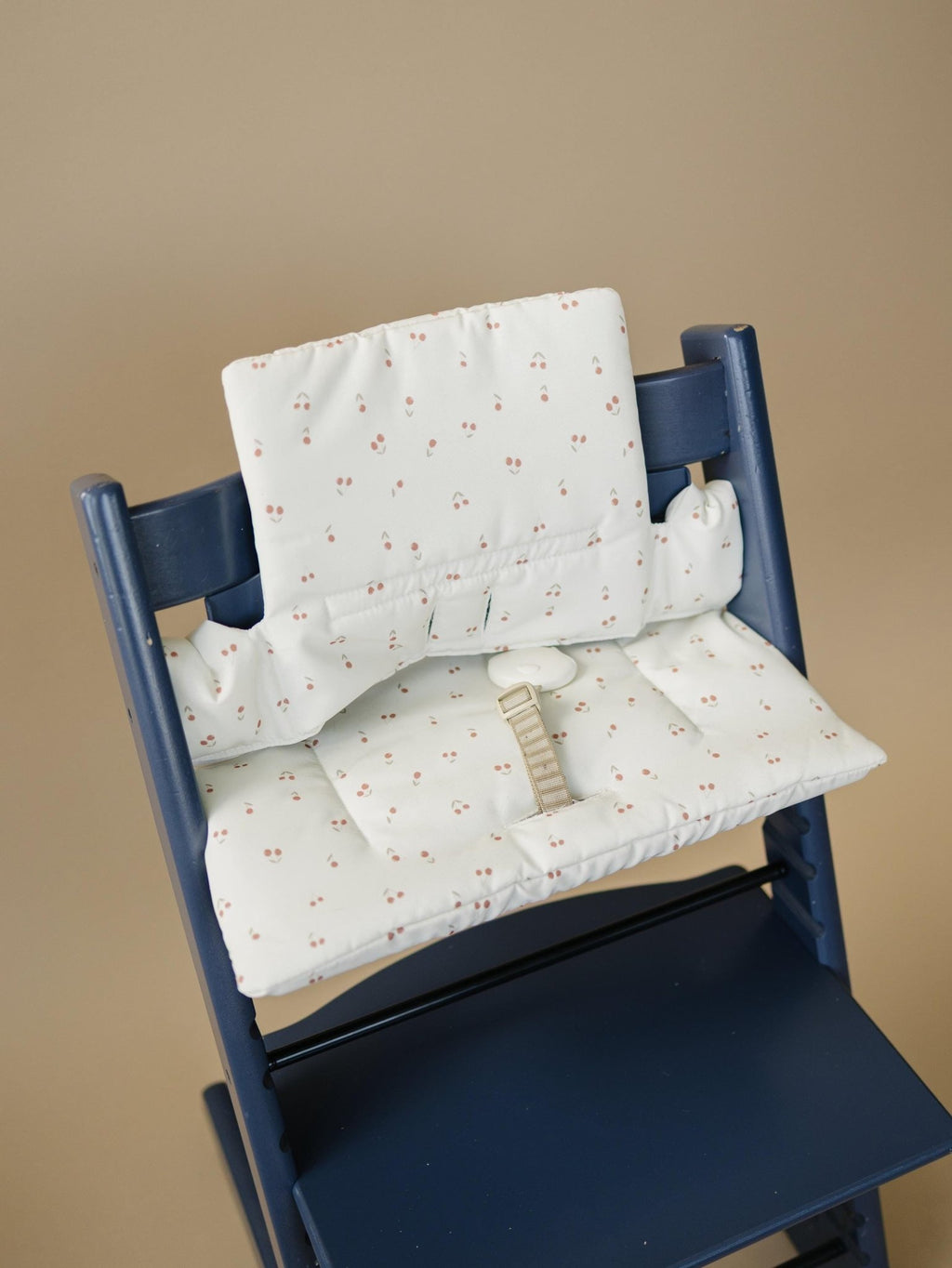 Cherry Cushion for the Stokke Tripp Trapp Highchair - Wipeable Cover - Baby Highchair Accessories - Shop Avnu
