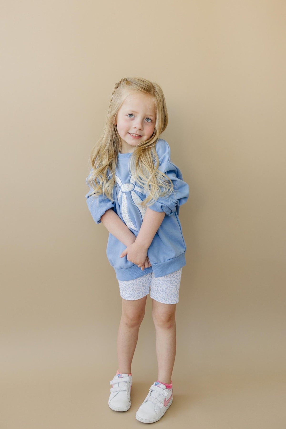 Blue Toile Applique Bow: Baby Sweatshirt Romper or Crewneck - Shop Avnu