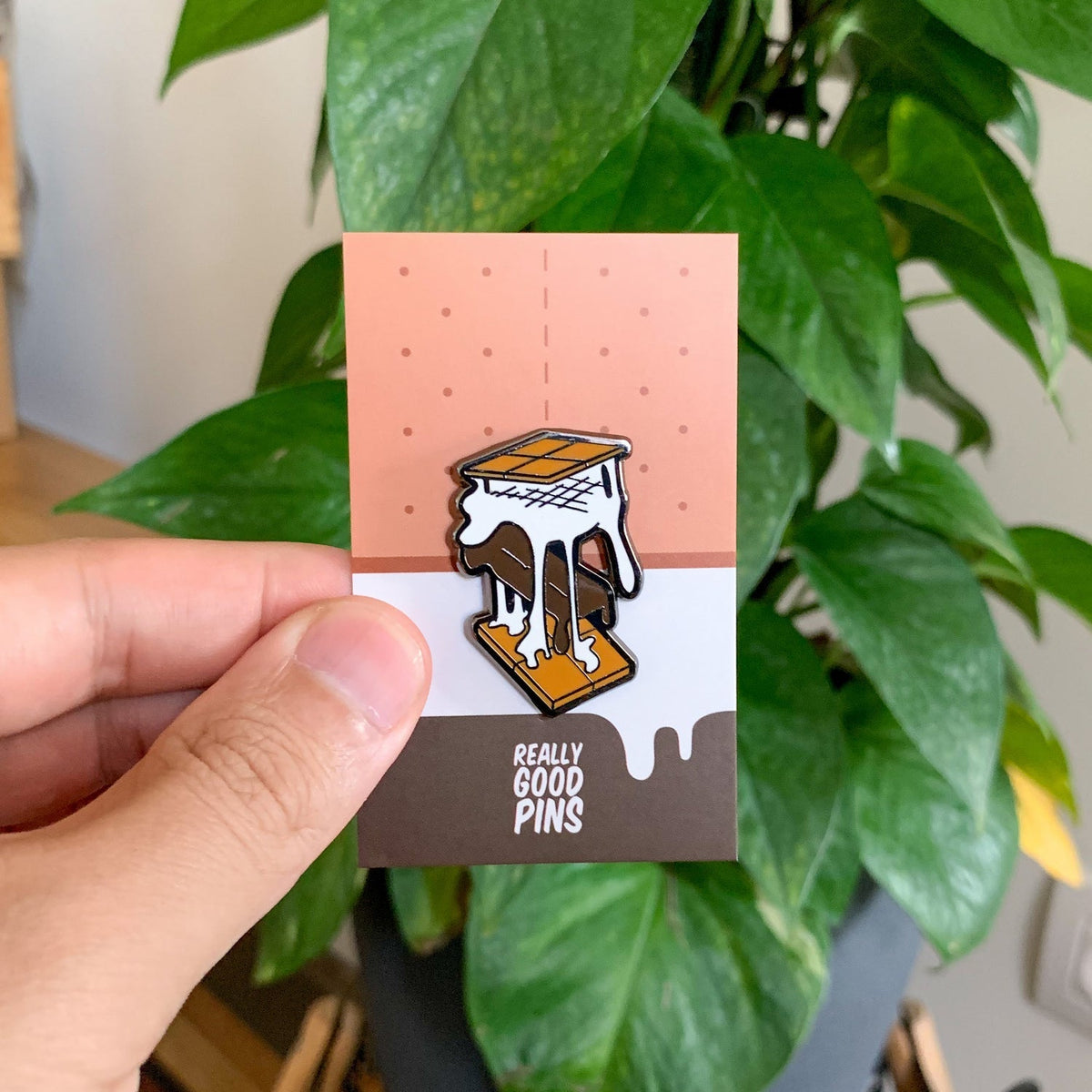 S'mores Pin - Shop Avnu