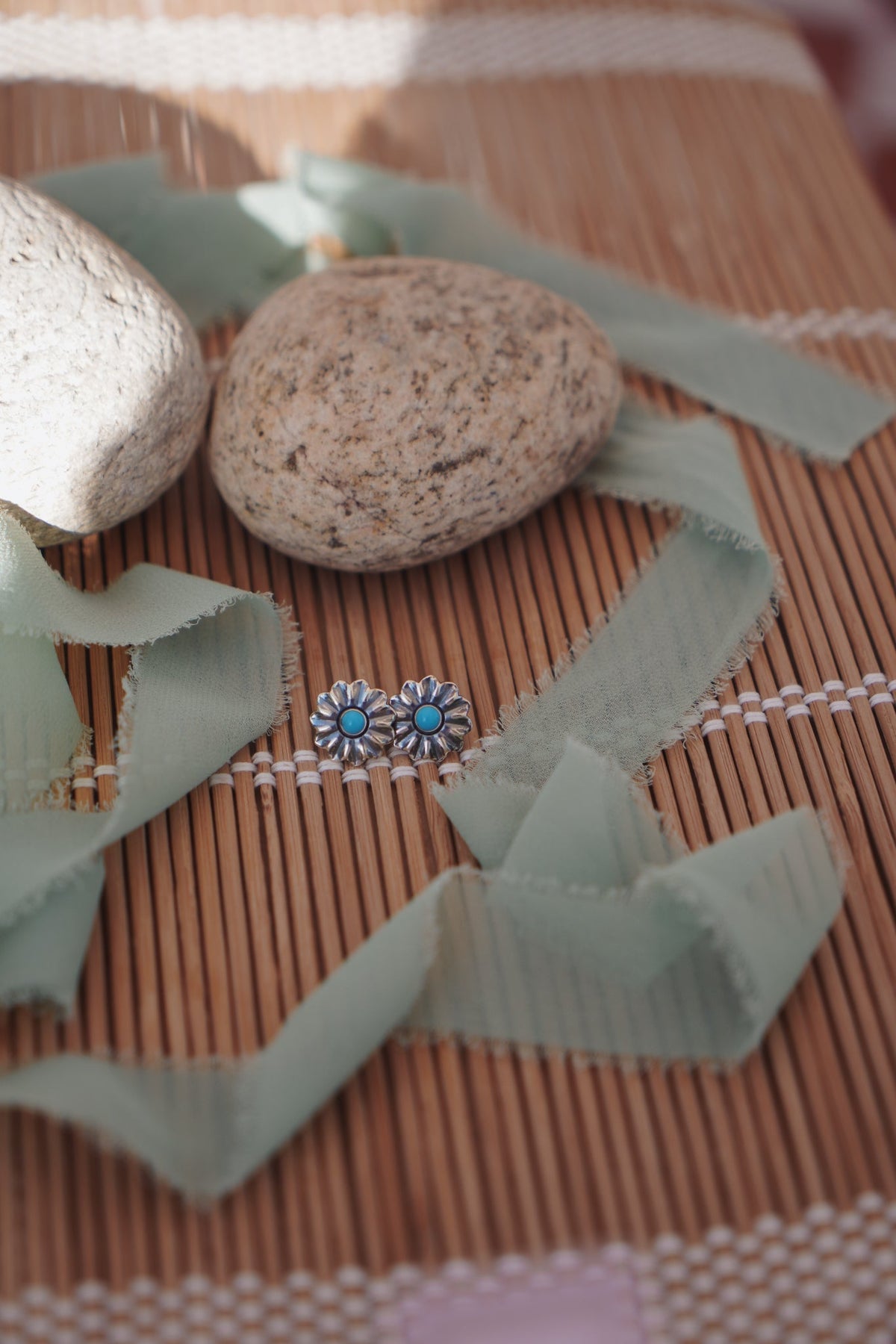 The Bloom Studs