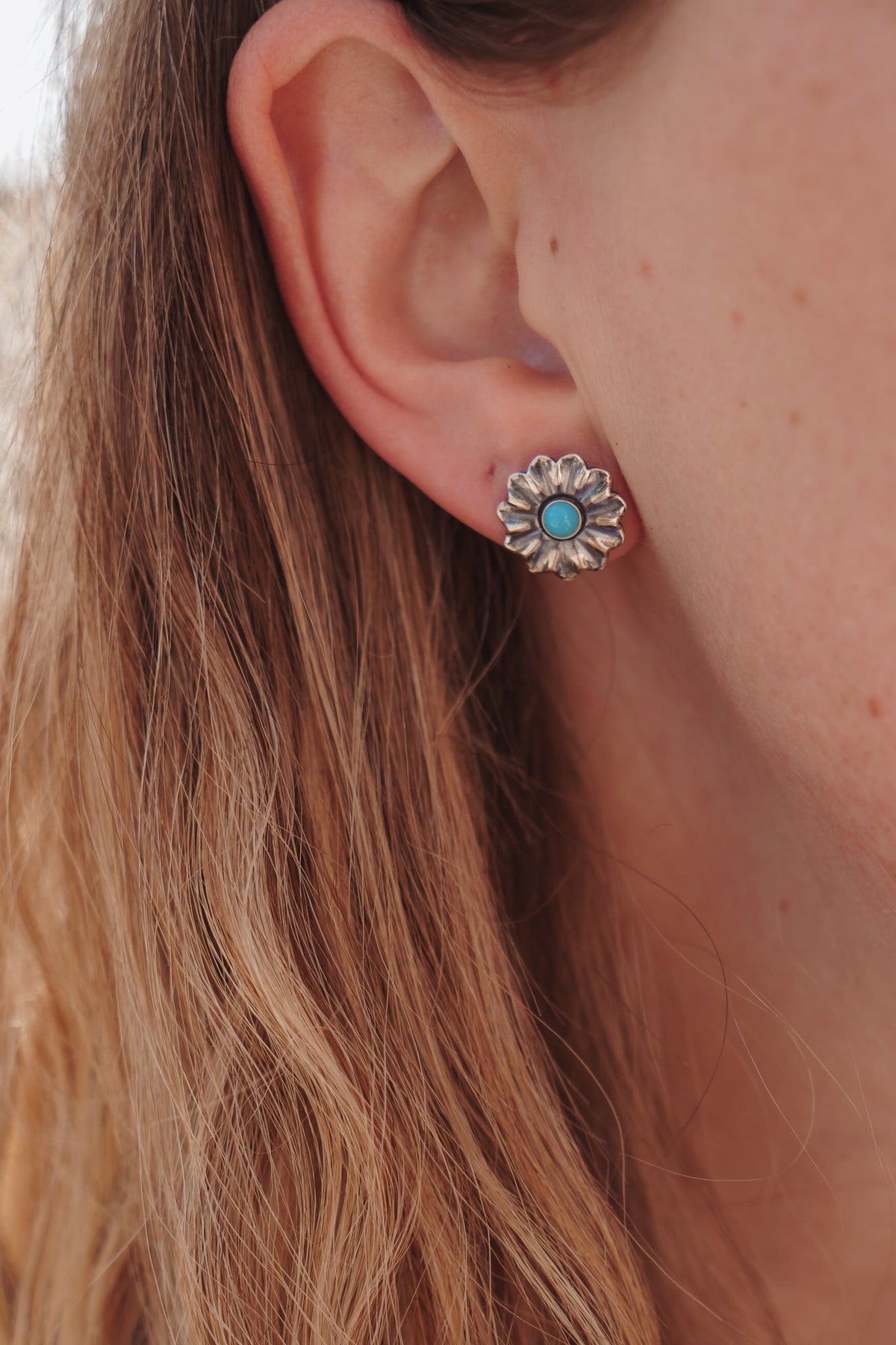 The Bloom Studs