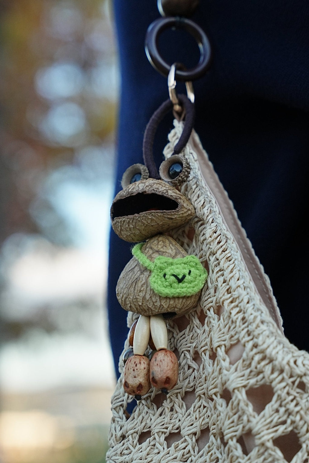 "The Wandering Frog" - Funny Big-Mouth Nut Shell Charm with Mini Knit Bag